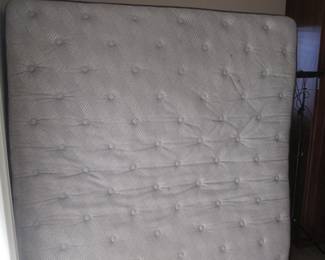 King Serta Perfect Sleeper