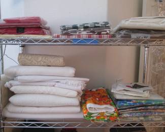 Table Linens: New in Packages, Lace, Doilies, Mats & Napkins