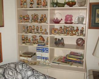 Hummel Figurines & Hummel-Themed Collectible Plates, Boxed