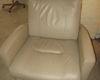Contemporary Recliner, Wall-Hugger, Smaller Style