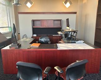 Large Ushape desk, Cherry, 9' x 6' x 6' (desk only)