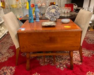 Vintage handbook I table with two side of table that fan out. AS IS! $150 + tax