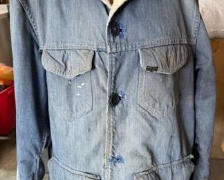 Vintage farm / chore coat. Genuine distress. https://modestlambestatesales.hibid.com/