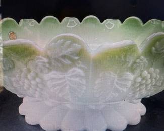 Milk glass bowl/set. https://modestlambestatesales.hibid.com/