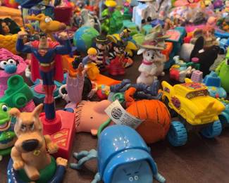 Over 200 Kids Giveaway Toys From McDonalds, Wendys, Burger King and more