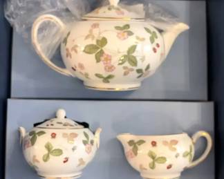 Wedgwood Wild Strawberry Bone China Teapot Sugar and Creamer