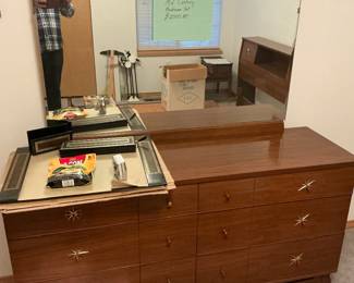 Stanley Mid Century Bedroom Set