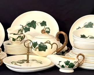 239 California Ivy Dishes 