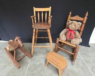 429 Vintage Childrens Seating