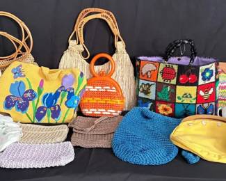 526 Vtg Woven Handbag Assortment