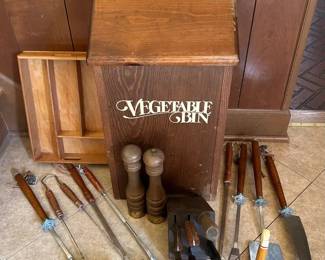 349 Vtg Kitchen Accessories