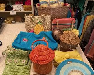 532 Island Time Purse Collection