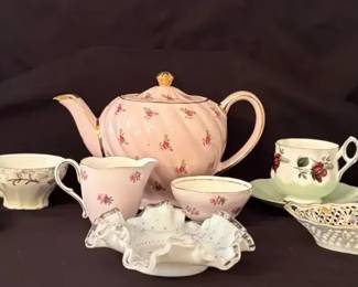 232 Dainty Little Things 