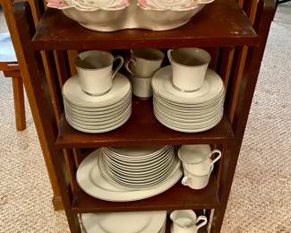 714 Fine China Set
