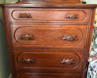 Davis Cabinet Lillian Russell chest of drawers