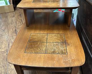 Mid Century end table. Finish needs repair