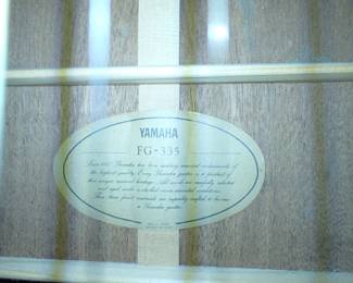 YAMAHA FG-335 GUITAR W/ CASE