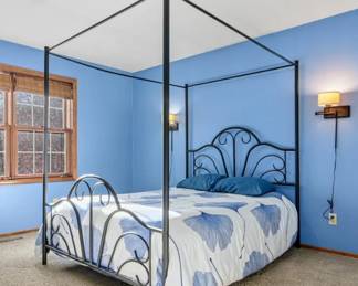 WROUGHT IRON POSTER BED/MATTRESS