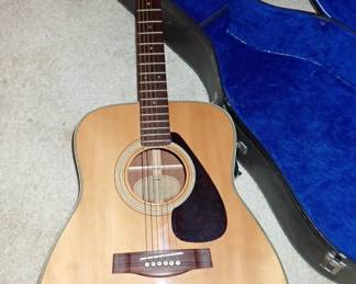 YAMAHA FG-335 GUITAR W/ CASE
