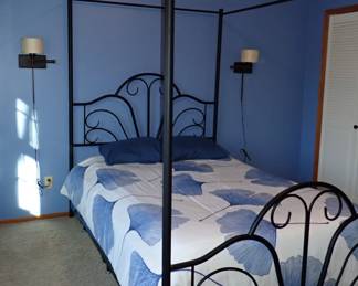 WROUGHT IRON POSTER BED/MATTRESS
