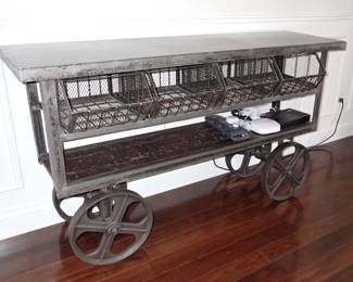 METAL TROLLY W/METAL MESH BASKETS /METAL WHEELS
