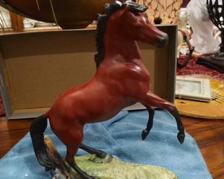 1987 The red pony
Excellent condition