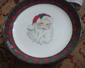 Vintage Cracker Barrel
Christmas in the woods bowls
Set of 6
Great shape