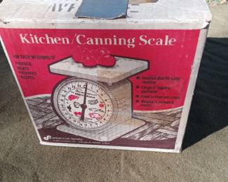 Vintage Metal Kitchen Scale in Box
