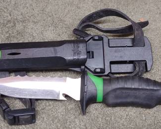 Underwater Kinetics Dive Knife w/ Sheath