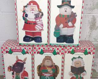 5 Ceramic Holiday Collection Christmas Figures