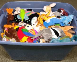 Tote Full Of Beanie Babies - C