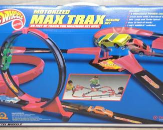 1998 Hot Wheels Motorized Max Trax Race Set 21023