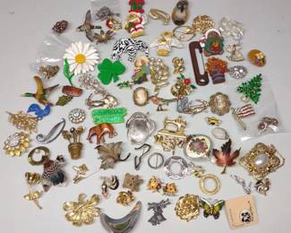 Vintage Brooches & Pins