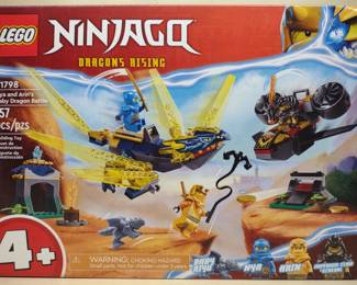 NIB LEGO Ninjago Nyan & Arin's Dragon Battle 71798