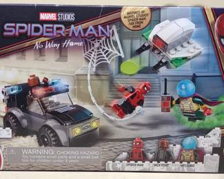 Sealed LEGO Spiderman Vs Mysterio's Drones 76184