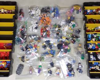LEGO Minifigures & Minifigure Accessories