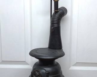 Ceramic Pot Belly Stove Table Lamp (Works)