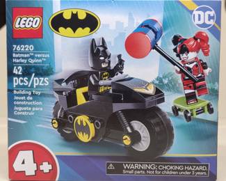 Sealed LEGO Batman Vs Harley Quinn 76220 Set