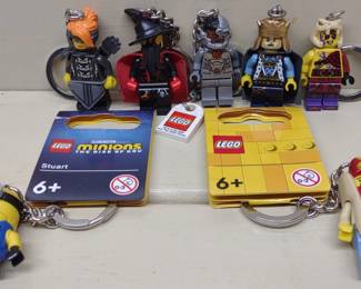7 LEGO Minifigure Keychains (Incl. Minions)