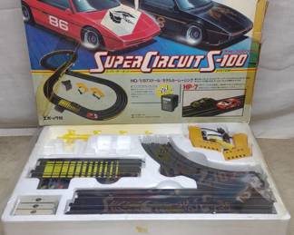 Tyco Super Circuit S-100 Slot Car Set (No Cars)