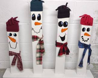 2x4' Snowmen Standing Christmas Decoration