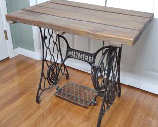 Singer Sewing Machine Table w/ Cast Iron Base
