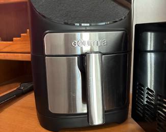 New in Box - Gourmia 7-Qt Digital Air Fryer