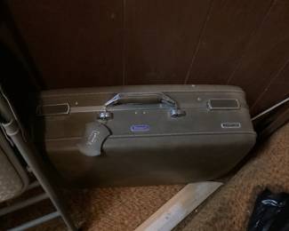 Vintage American Tourister Suitcase
