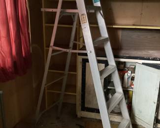 Aluminum Step Ladder