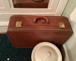 Vintage Starline Suitcase aka Lady Baltimore Suitcase