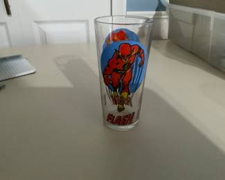 “The Flash” Vintage Pepsi Superheroes Glass.
$20.00