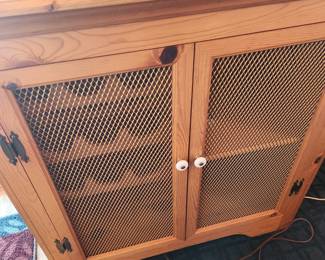 Rustic Country Farmhouse Wine Storage Cabinet. 