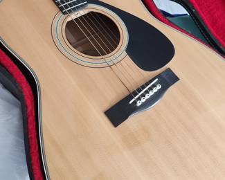 Yamaha FG-335 II Guitar with Case.