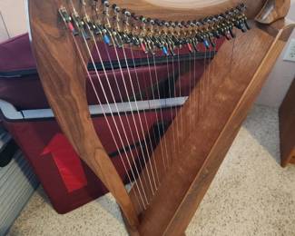 Lever Harp with Carrying Case. 